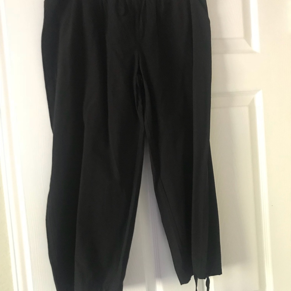 Danskin Now Black Women’s Capri